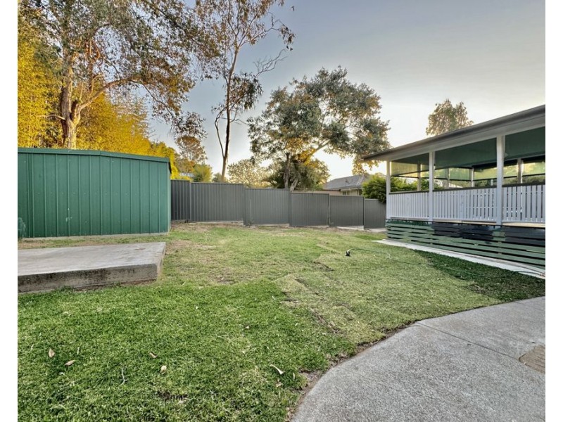 34 Flinders Dr, Leichhardt QLD 4305