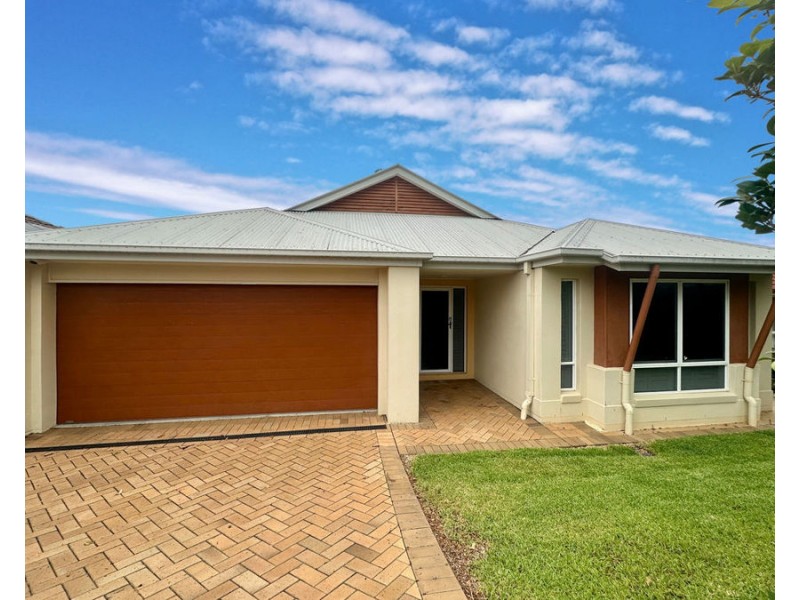 7 Cobourg Street, Forest Lake QLD 4078