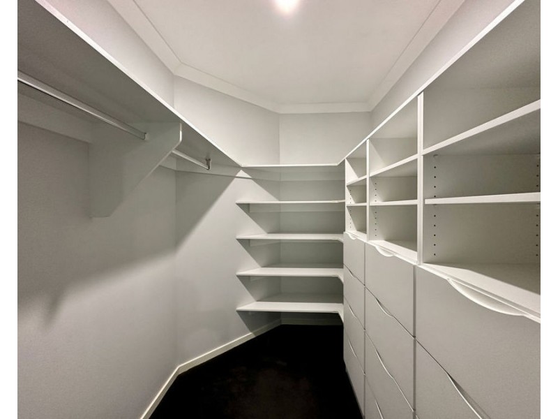 7 Cobourg Street, Forest Lake QLD 4078