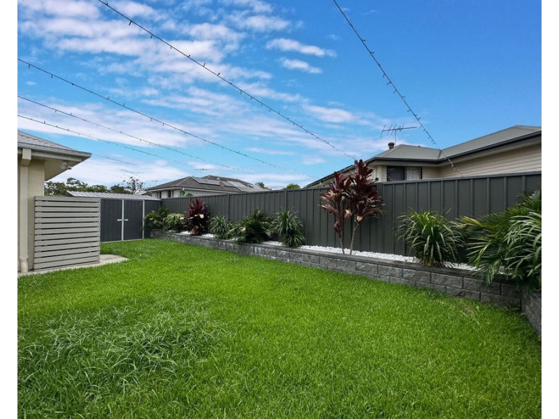 7 Cobourg Street, Forest Lake QLD 4078