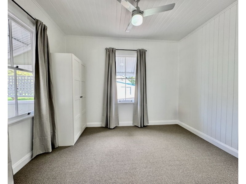 2 Willey Street, Ipswich QLD 4305