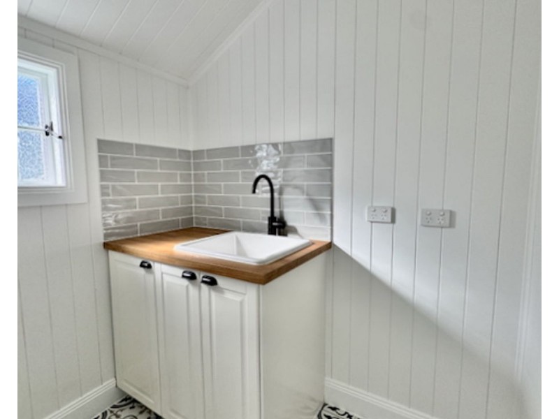 2 Willey Street, Ipswich QLD 4305