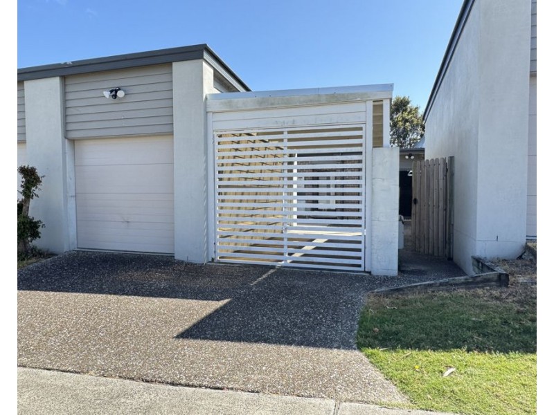 3/66 Glorious Promenade, Redbank Plains QLD 4301