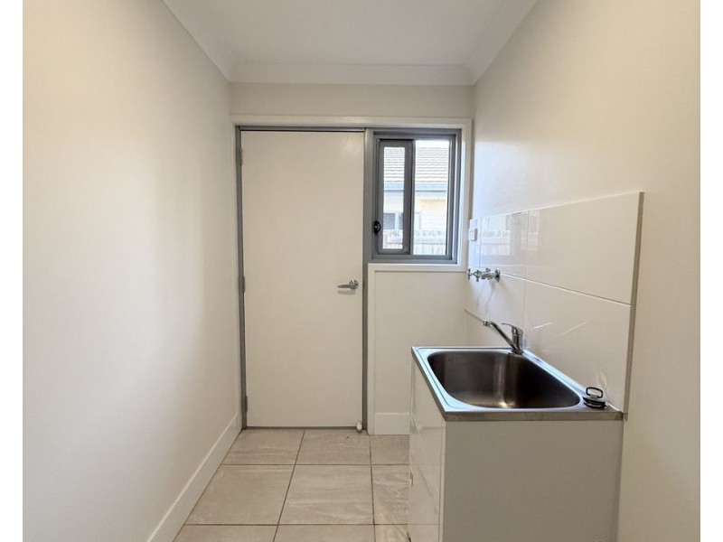 6 Georgina Place, Brassall QLD 4305