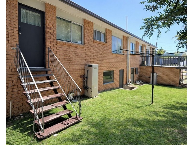 2/7 Tower St, Eastern Heights QLD 4305