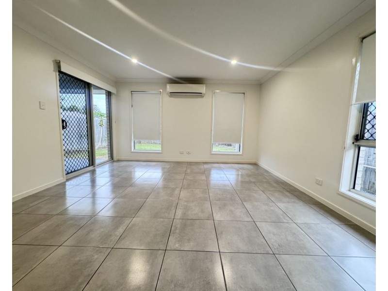28 Booth Street, Redbank QLD 4301