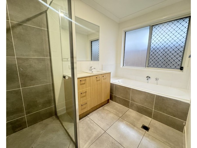 28 Booth Street, Redbank QLD 4301