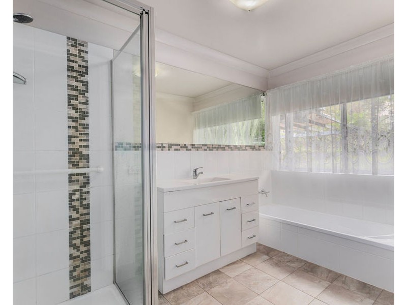 4 Park View Road, Minden QLD 4311