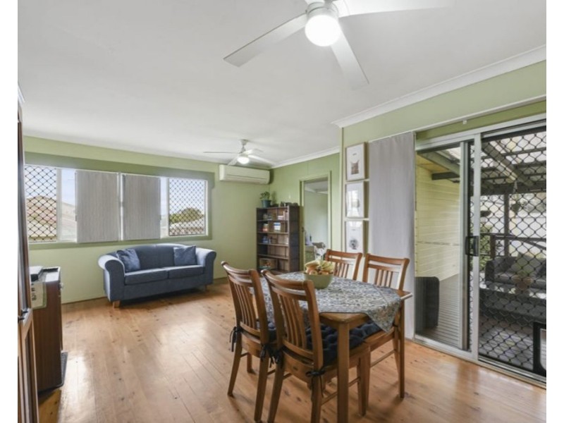 2 Monash Street, Newtown QLD 4350