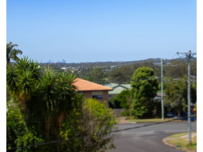 5 Heysen Court, Collingwood Park QLD 4301