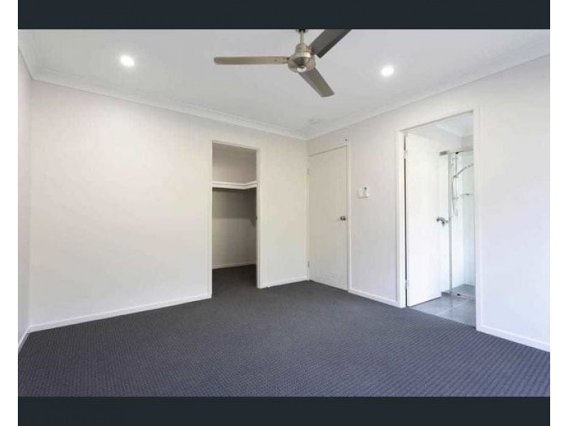 67 Dubai Cct, Spring Mountain QLD 4124