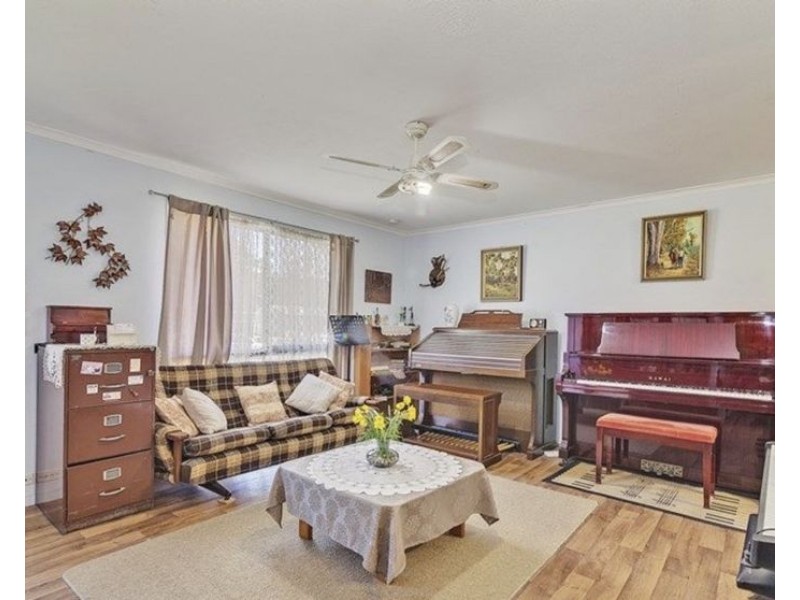 13 Sharon Drive, Eagleby QLD 4207