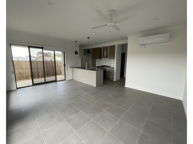 3B Georgia St, Flinders View QLD 4305