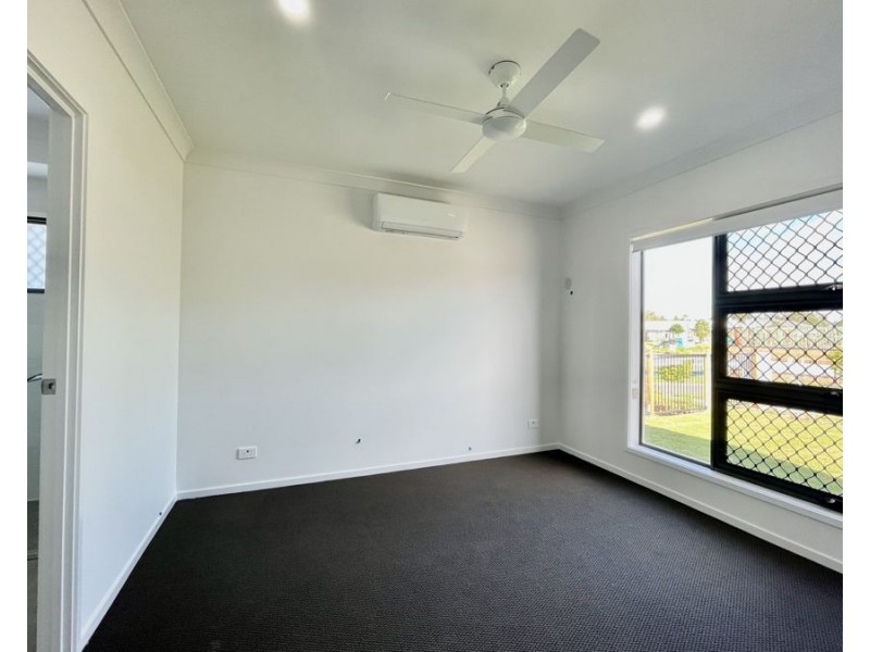 3B Georgia St, Flinders View QLD 4305