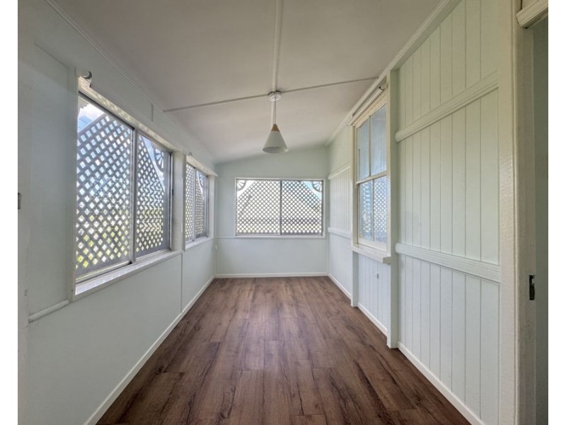 3 Simpson Street, North Ipswich QLD 4305