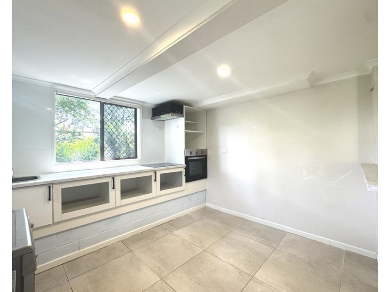 3 Simpson Street, North Ipswich QLD 4305