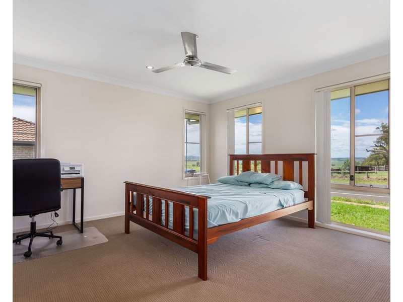 34 Newman Road, Wyreema QLD 4352