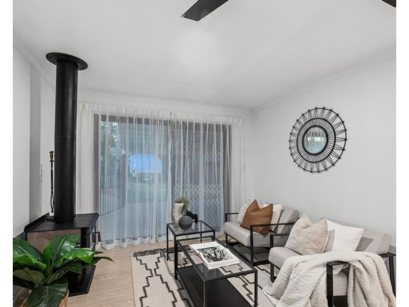 16 Brisbane St, Churchill QLD 4305