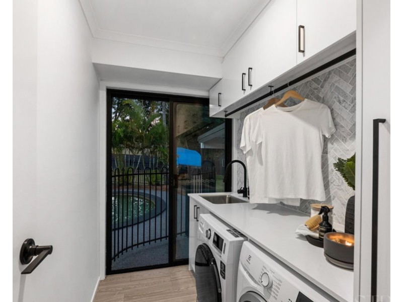 16 Brisbane St, Churchill QLD 4305