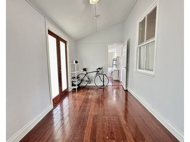 16 Spresser St, Tivoli QLD 4305