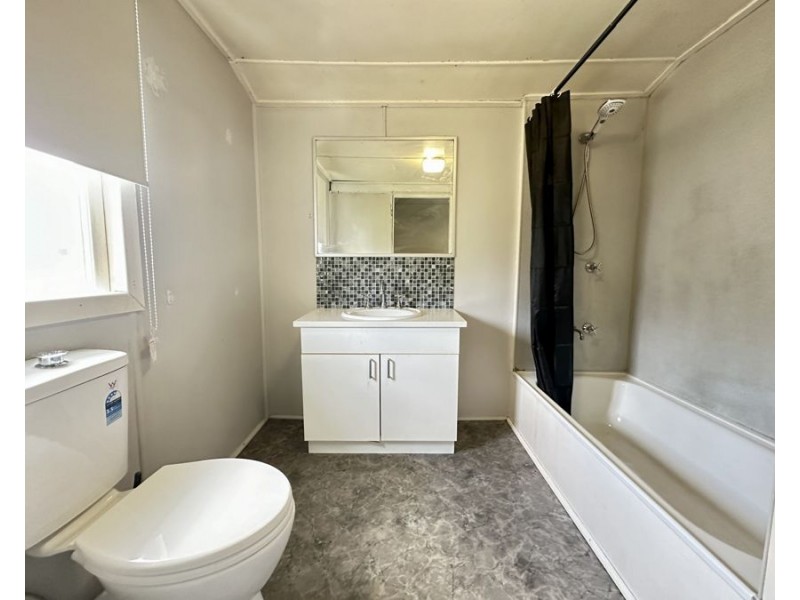 16 Spresser St, Tivoli QLD 4305