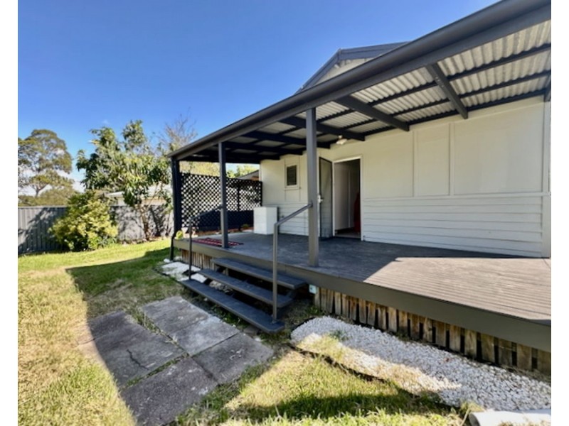 198 South Station Rd, Silkstone QLD 4304