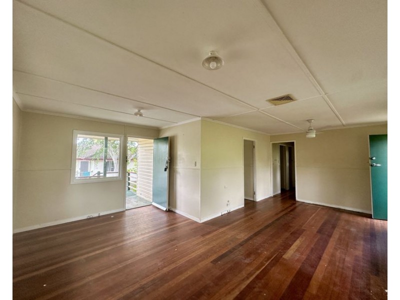 76 Aspinall Street, Leichhardt QLD 4305