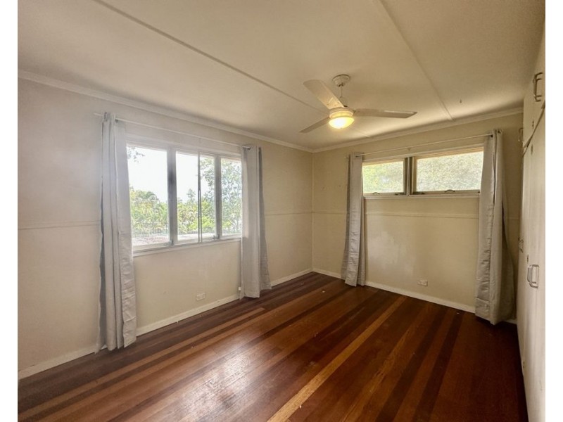 76 Aspinall Street, Leichhardt QLD 4305