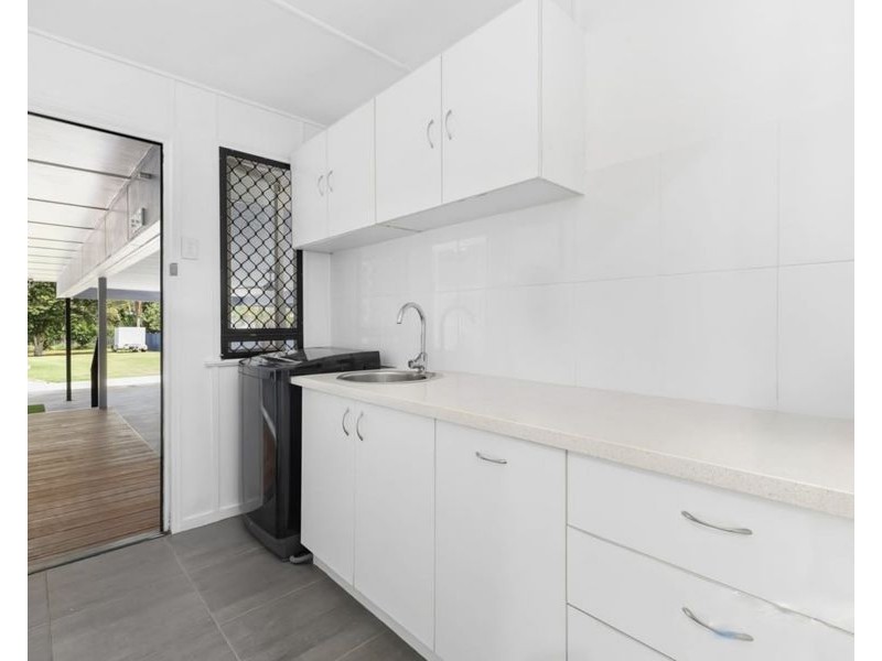 6 Holt St, Brassall QLD 4305