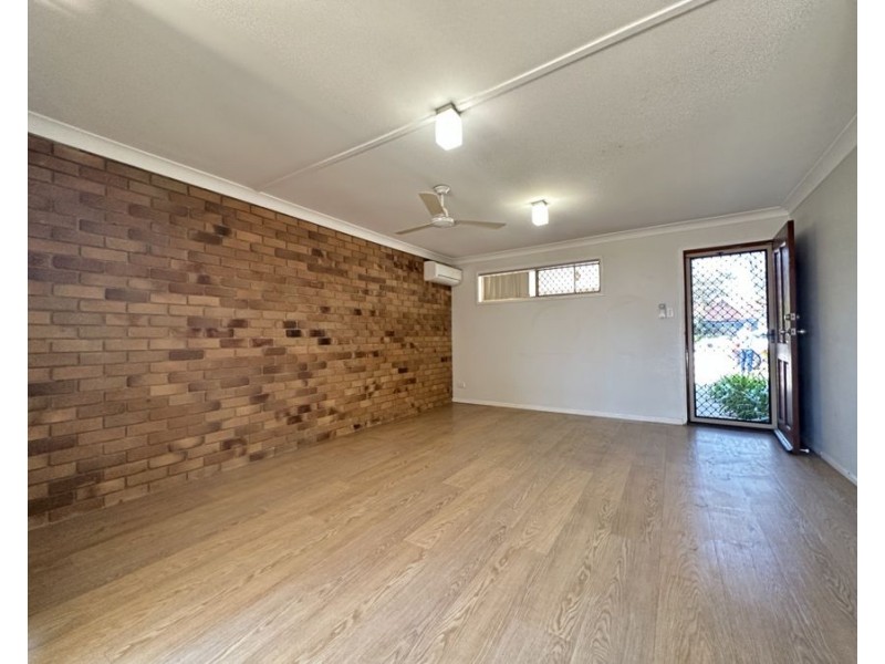 4/29 Henty Drive, Redbank Plains QLD 4301