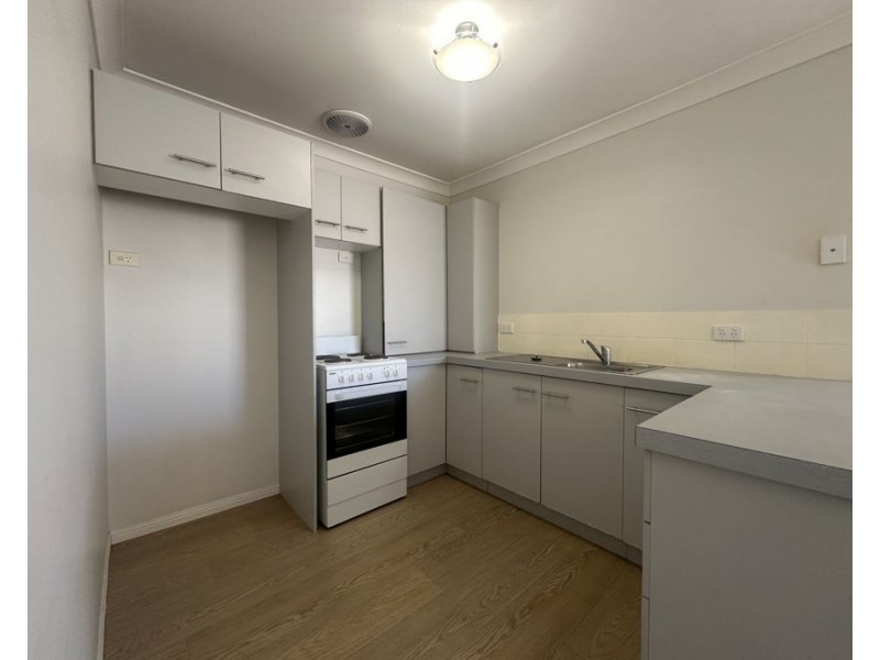 4/29 Henty Drive, Redbank Plains QLD 4301