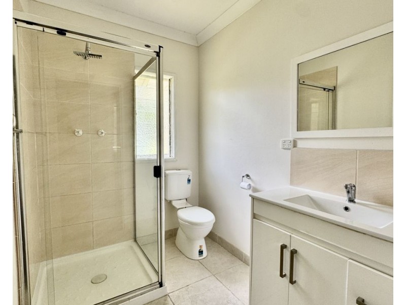8 Kahler Rd, Ironbark QLD 4306