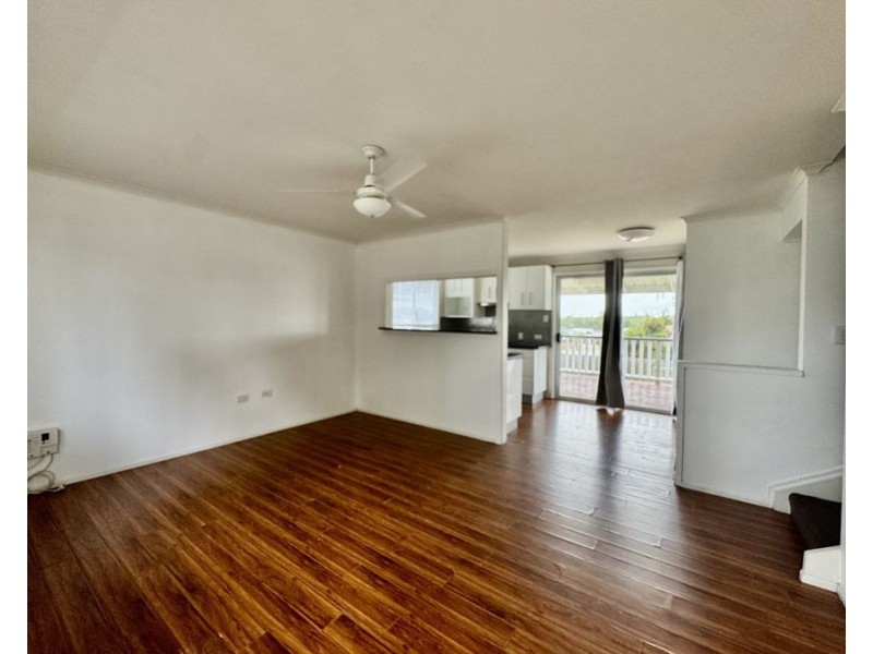 27 Eagle St, Goodna QLD 4300