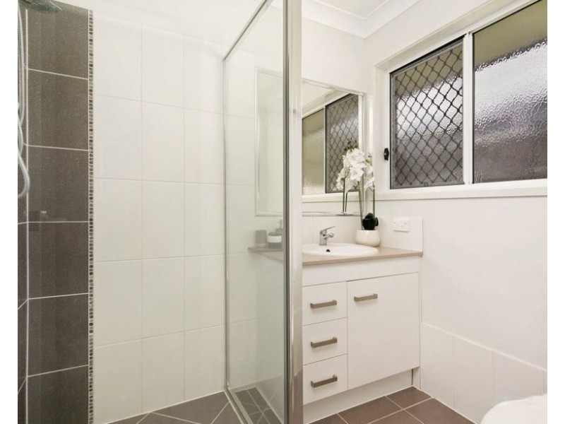 66 Honeywood Dr, Fernvale QLD 4306
