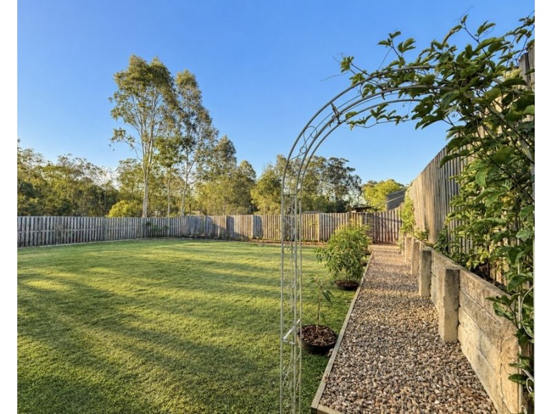 66 Honeywood Dr, Fernvale QLD 4306