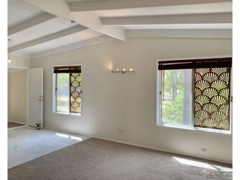 35 Bishop St, Wulkuraka QLD 4305