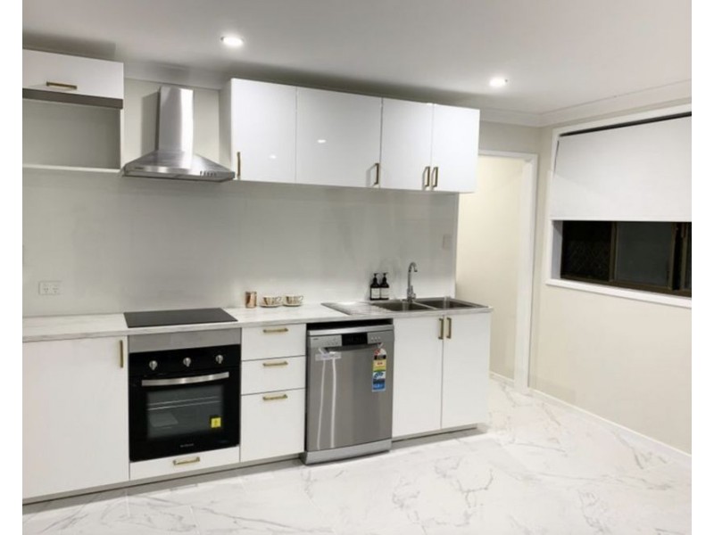 35 Bishop St, Wulkuraka QLD 4305