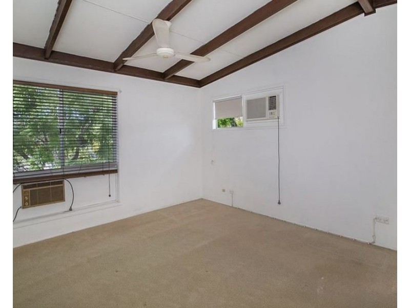 35 Bishop St, Wulkuraka QLD 4305