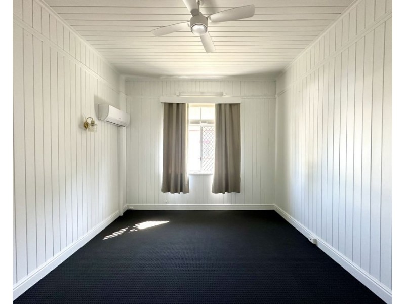 22 Cole Street, Booval QLD 4304