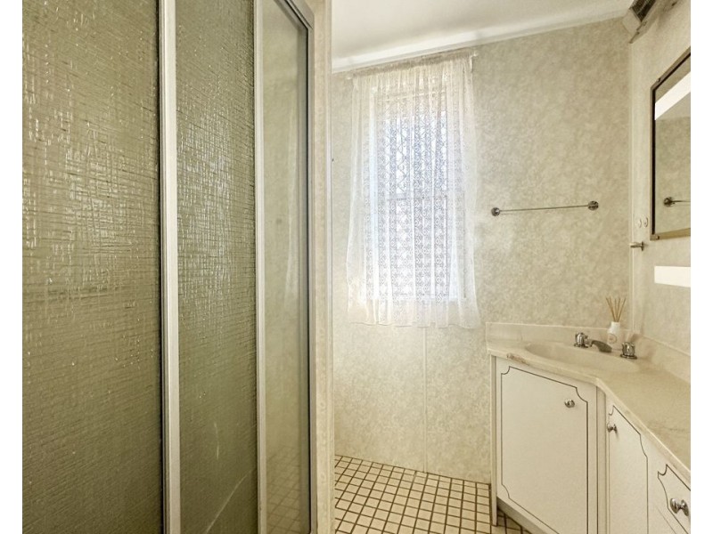 22 Cole Street, Booval QLD 4304