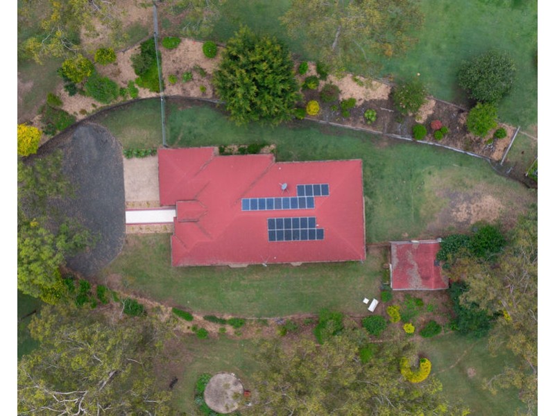 25 Waterhouse Rd, Summerholm QLD 4341