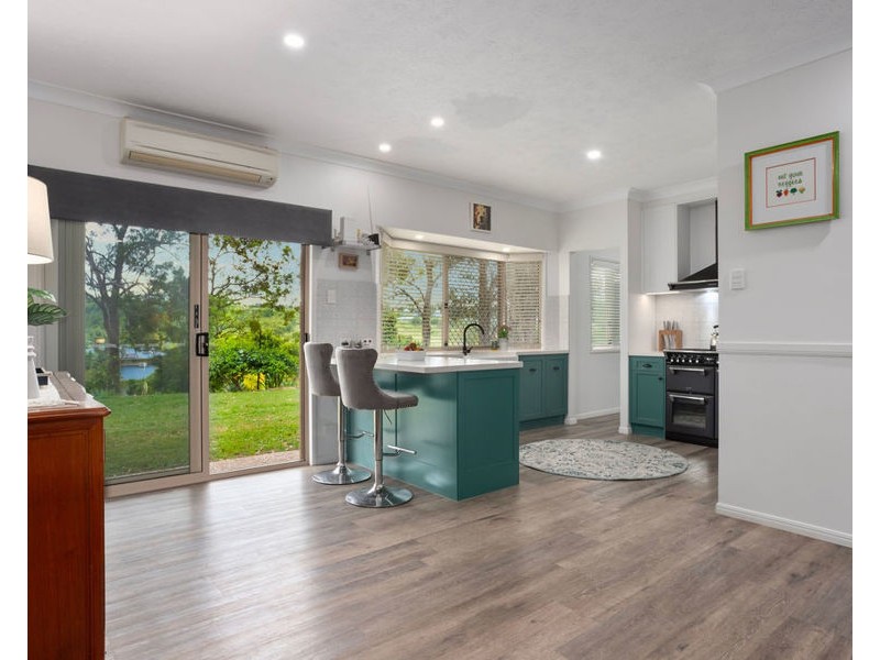 25 Waterhouse Rd, Summerholm QLD 4341