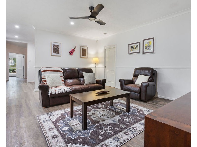 25 Waterhouse Rd, Summerholm QLD 4341