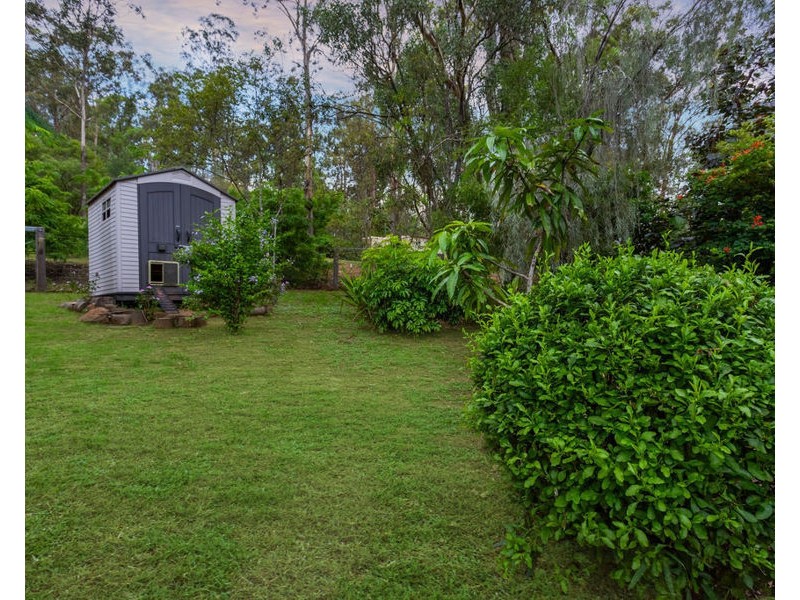 25 Waterhouse Rd, Summerholm QLD 4341