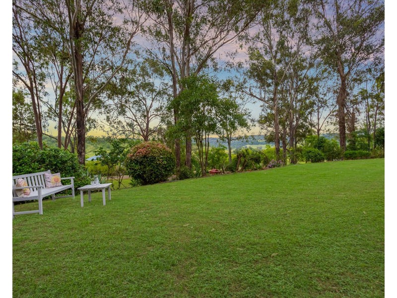 25 Waterhouse Rd, Summerholm QLD 4341