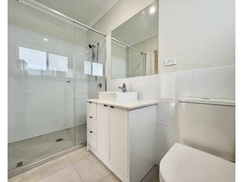 5 Howe Cct, Logan Reserve QLD 4133