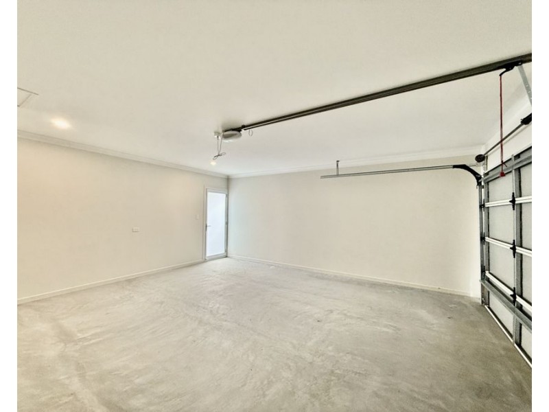 5 Howe Cct, Logan Reserve QLD 4133