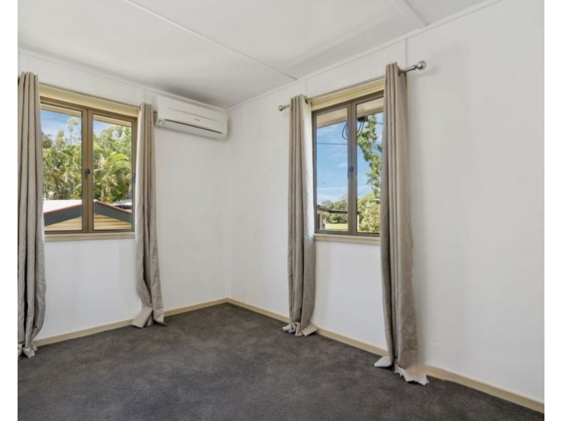 34 Leslie St, East Ipswich QLD 4305
