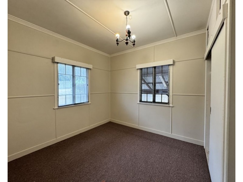 4A Wyndham St, North Ipswich QLD 4305