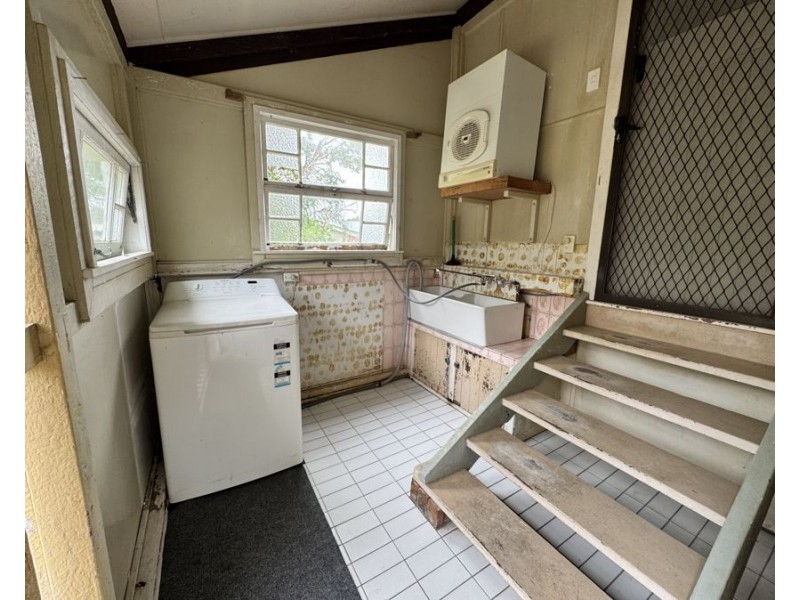 4A Wyndham St, North Ipswich QLD 4305